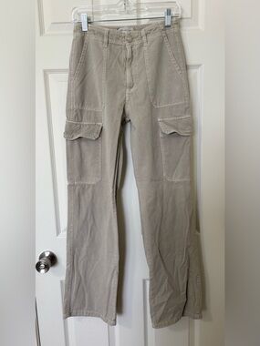 Zara Women’s High Waisted Loose Fit Cargo Pants